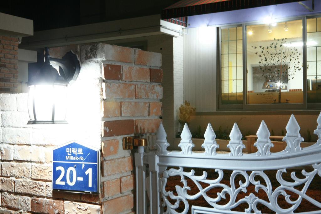 Guesthouse Mate Busan Ngoại thất bức ảnh