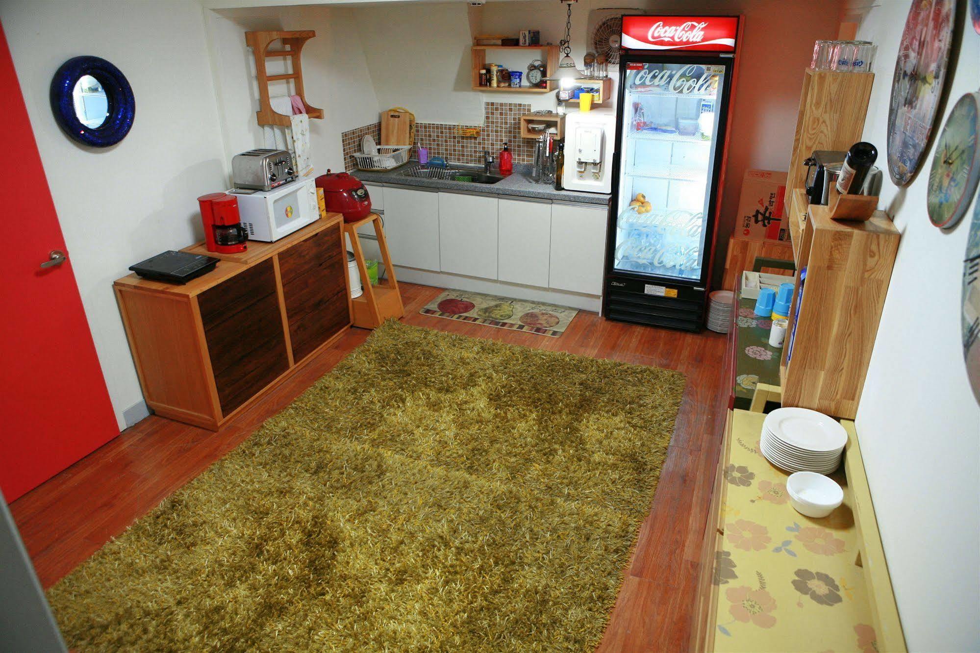 Guesthouse Mate Busan Ngoại thất bức ảnh