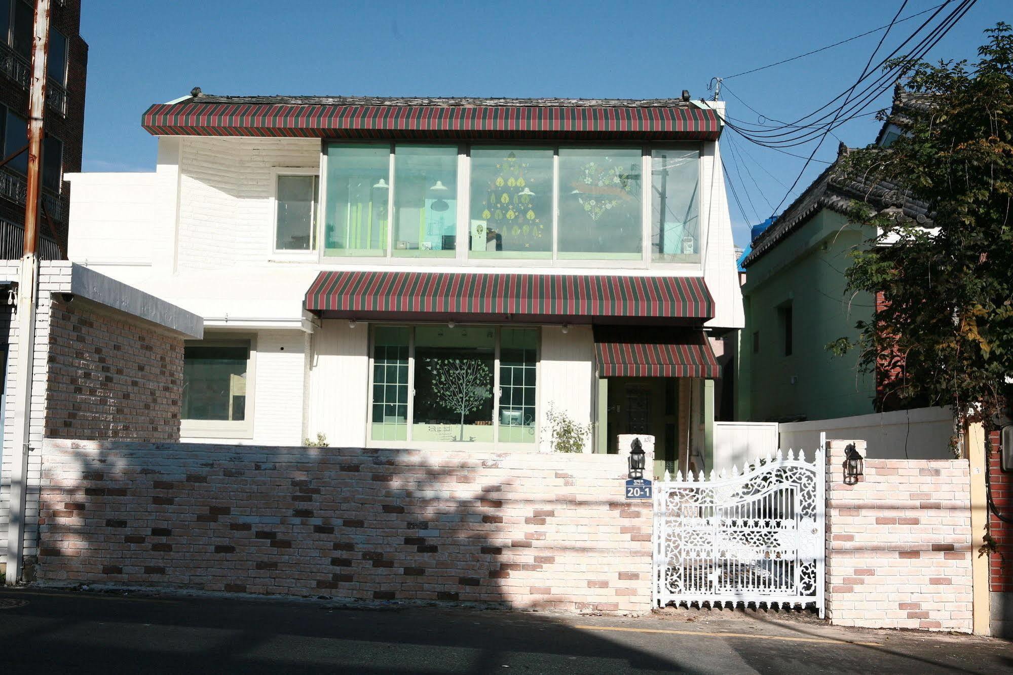 Guesthouse Mate Busan Ngoại thất bức ảnh